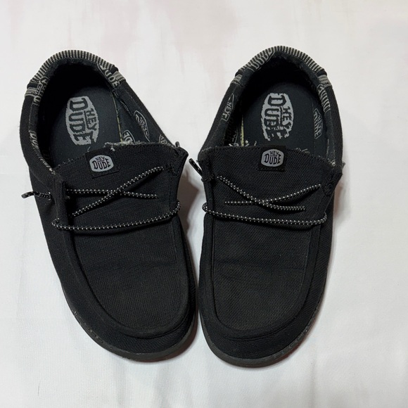 Hey Dude Other - Hey dude black kids shoes size 5